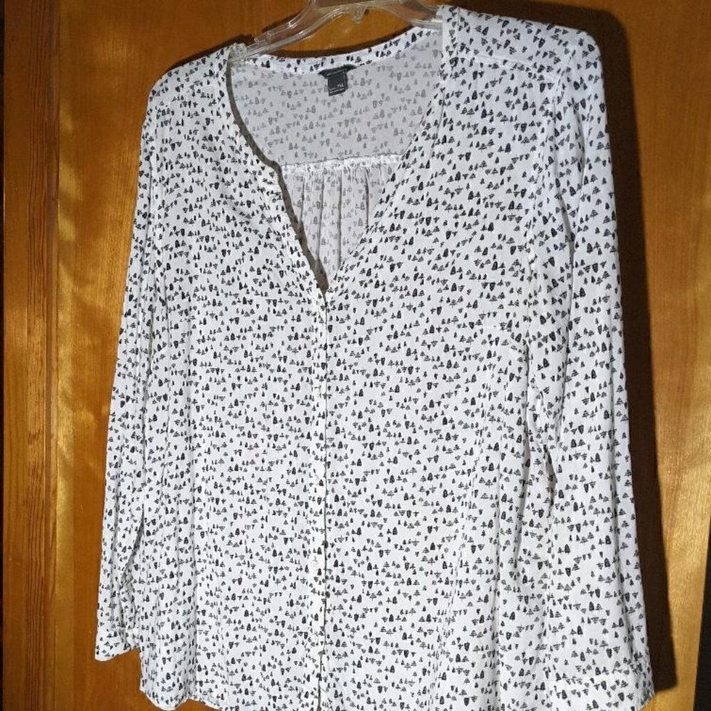 EDDIE BAUER 100% RAYON OFF WHITE W/BLACK PINE TREES LONG SLEEVE BLOUSE - 2XL